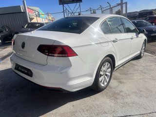 Volkswagen Passat 2021