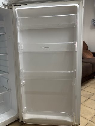 Frigorífico Indesit con congelador