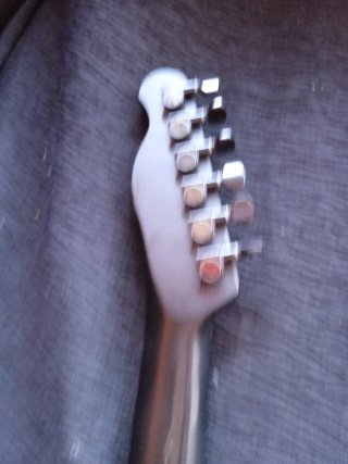 Guitarra Harley Benton con Seymour Duncan jb sh4