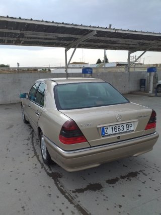 Mercedes-Benz Clase C 2000