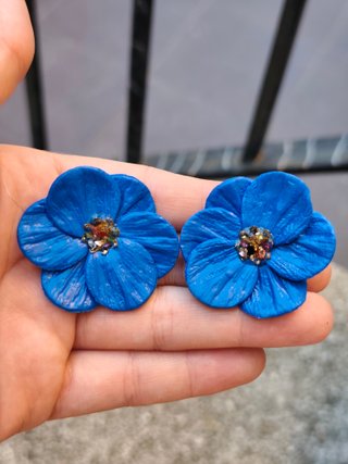 Pendientes Flor Azul con Piedras Vidrio Arcil
