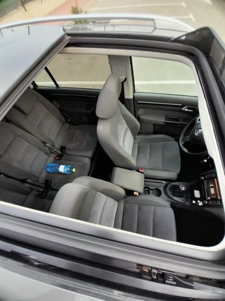 Volkswagen Touran 2011