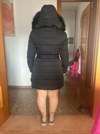 Plumífero ZARA Negro con Capucha u