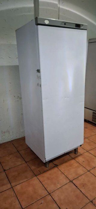 Congelador vertical 1 puerta