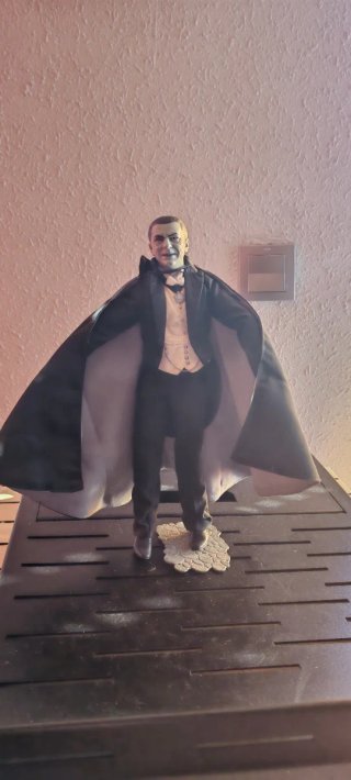 Figura Drácula Bela Lugosi Universal Monsters