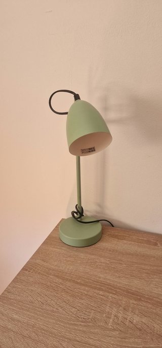 Lámpara de escritorio verde