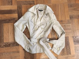 Gabardina corta zara
