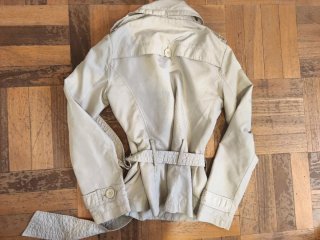 Gabardina corta zara