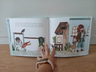 Libro infantil  La fábrica de etiquetas