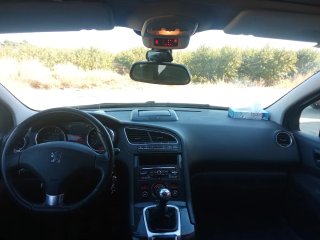 Peugeot 5008 2011