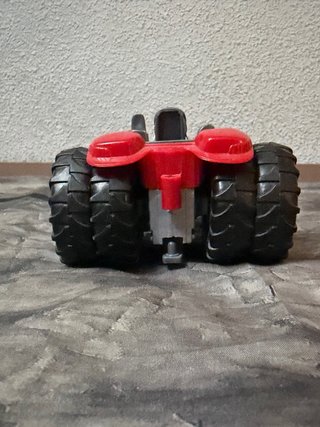 Tractor de juguete mediano