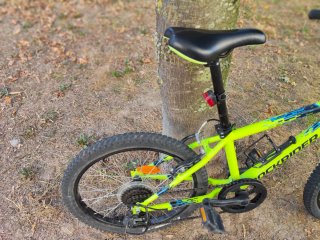 Bicicleta infantil Rockrider ST 100