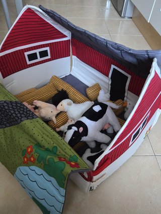 Parque infantil IKEA de tela con animales