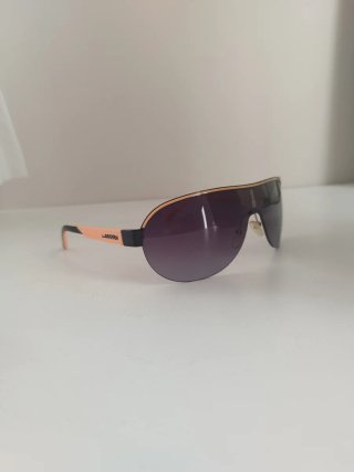 Gafas de sol Carrera negras y naranjas