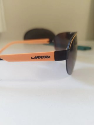 Gafas de sol Carrera negras y naranjas