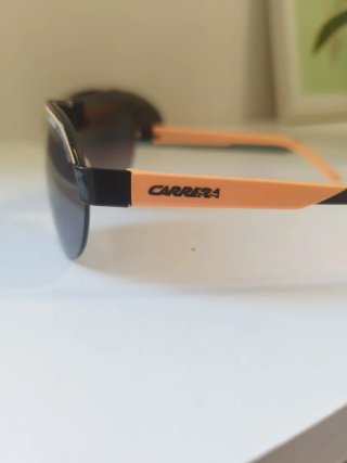 Gafas de sol Carrera negras y naranjas