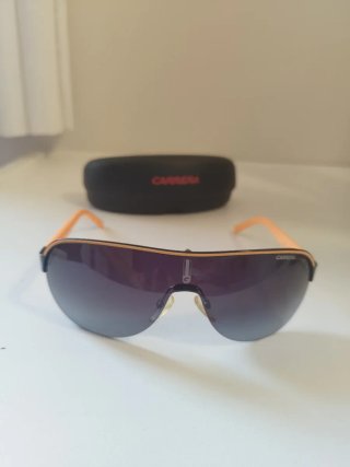 Gafas de sol Carrera negras y naranjas
