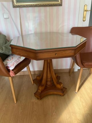 Mesa octogonal de comedor