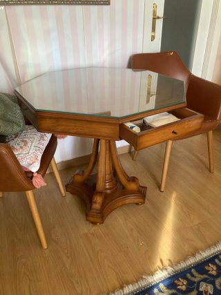 Mesa octogonal de comedor