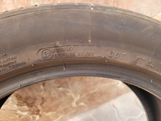 Neumático Michelin 225/50R17