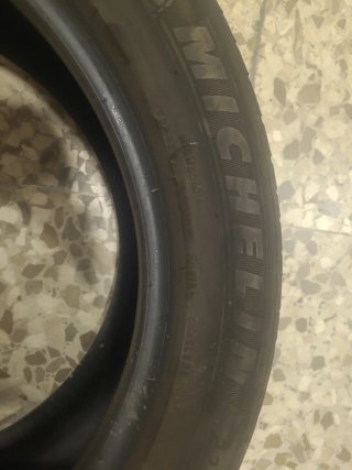 Neumático Michelin 225/50R17