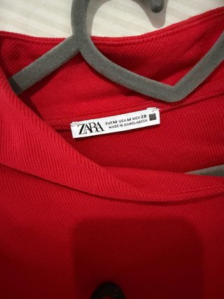 Camiseta Zara Roja Talla M