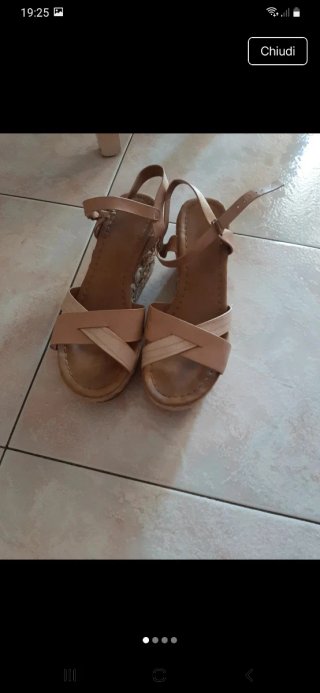 Sandali donna beige con zeppa