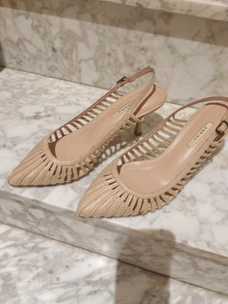 Zapatos de tacón bajo Corina beige mujer