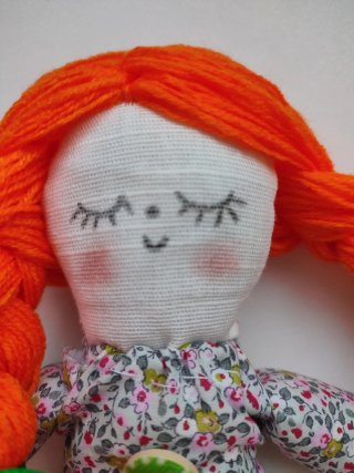 Muñeca de trapo artesanal