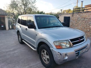 Mitsubishi Montero 2004