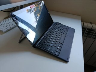 Portátil 2 en 1 CHUWI UBook 8GB RAM