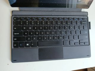 Portátil 2 en 1 CHUWI UBook 8GB RAM