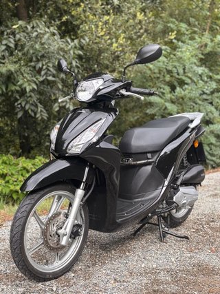 Honda Vision 110 Negra