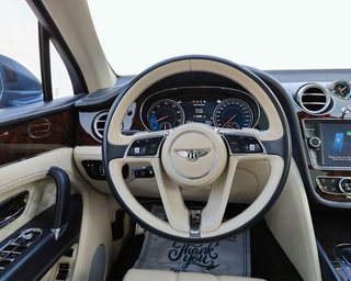 Bentley Bentayga SIGNATURE 2017