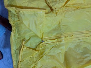 Chubasquero amarillo caballero