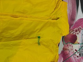 Chubasquero amarillo caballero