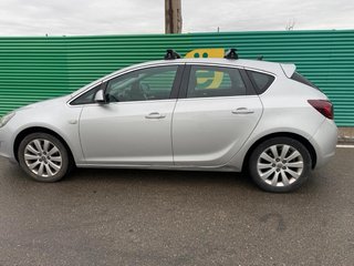 Opel Astra 2011
