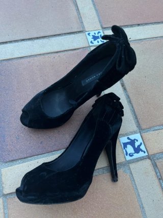 Zapatos de fiesta Zara terciopelo negro