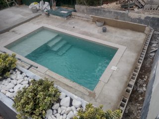 Albañil  Reformas, baños, cocinas Piscinas e etc.