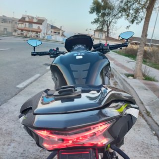 Kawasaki Z900 A2 Negra y Verde