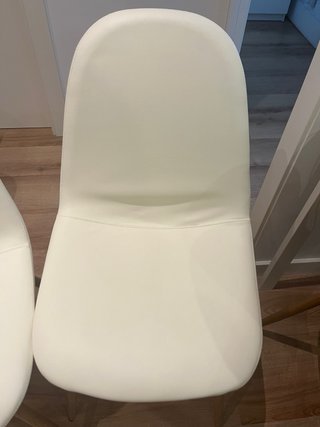 4 Sillas Clyde Maisons du Monde (necesitan funda)