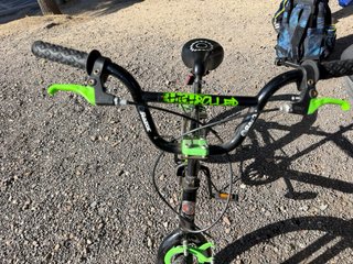 Bicicleta BMX Razor F520 Verde
