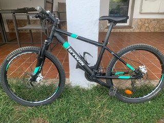 Bicicleta B'TWIN Rockrider 700 24