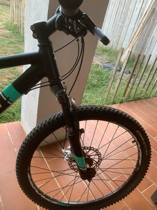 Bicicleta B'TWIN Rockrider 700 24