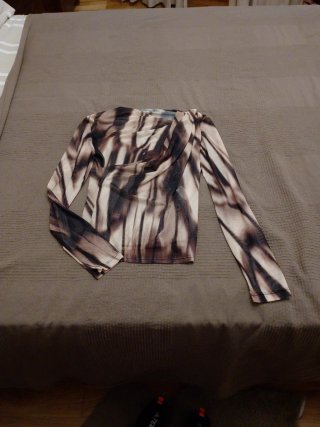 Camiseta transparencias beige y marrón