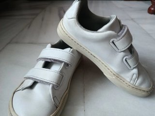 Zapatos Feroz Blancos Velcro Niños