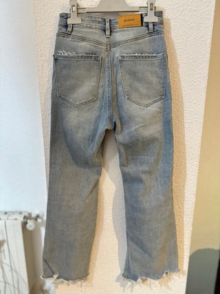 Pantalones Campana Stradivarius Talla 34
