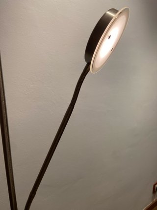 Lampada da terra moderna LED in acciaio