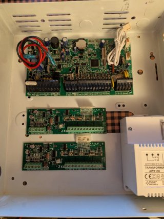 Alarma Paradox Evo192 con Batería y Transformador