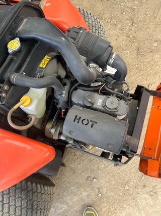 Cortacésped Kubota ZD 21
